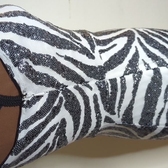 NWT SHO by Tadashi Shoji Gigi one shoulder asymmetrical sequin cocktail dress S - Picture 13 of 15